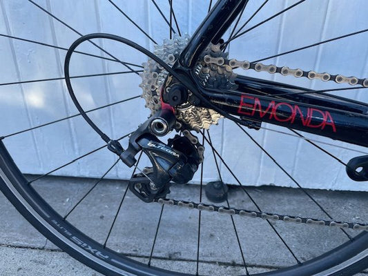 Trek Emonda S6 (11 Spd Ultegra) - Large