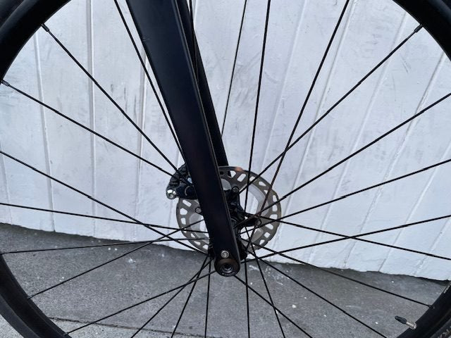 Light Carbon Aero Road DISC (11 Speed Ultegra) - Medium/Large 56cm