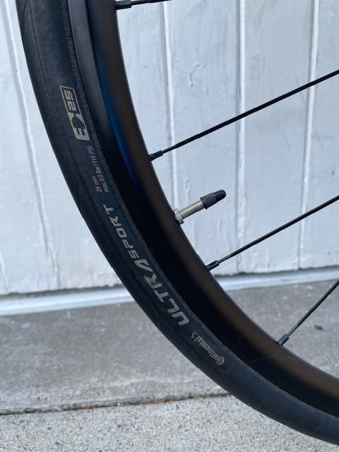 Light Carbon Aero Road DISC (11 Speed Ultegra) - Medium/Large 56cm