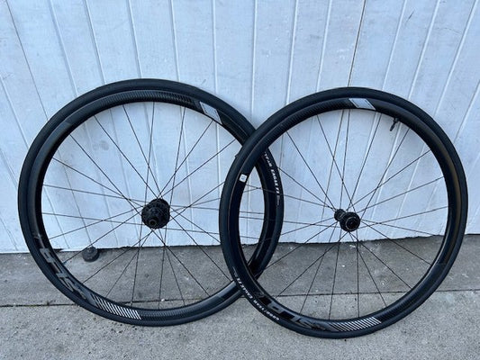 Giant SLR One 30mm TLR Carbon DISC wheelset (11 Speed)
