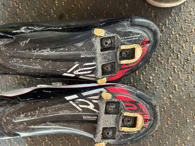 Shimano R32 Carbon Road Cycling Shoes - Euro 43.5