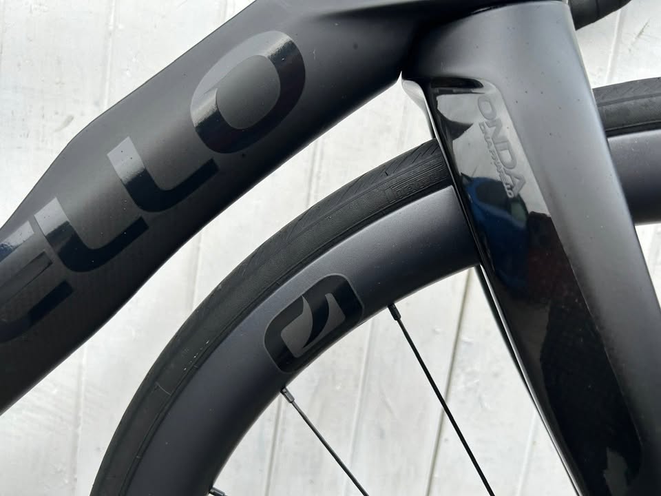 Pinarello Prince FX DISC (12 Spd Ultegra Di2) with Most Carbon Wheels - Medium