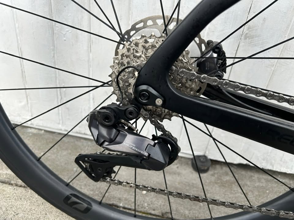 Pinarello Prince FX DISC (12 Spd Ultegra Di2) with Most Carbon Wheels - Medium