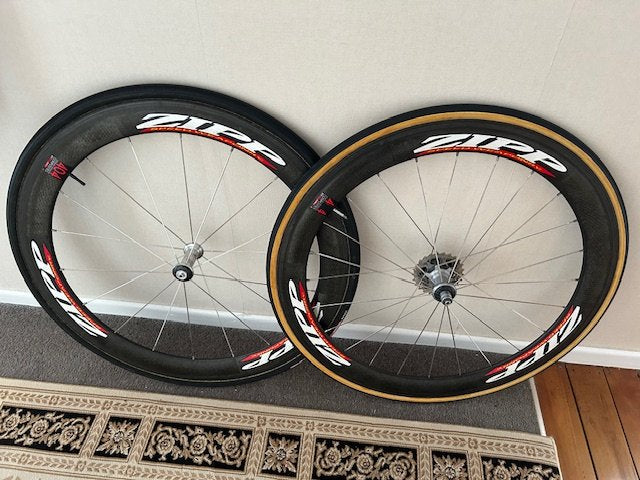 Zipp 404 - 10 Speed Carbon Tubs