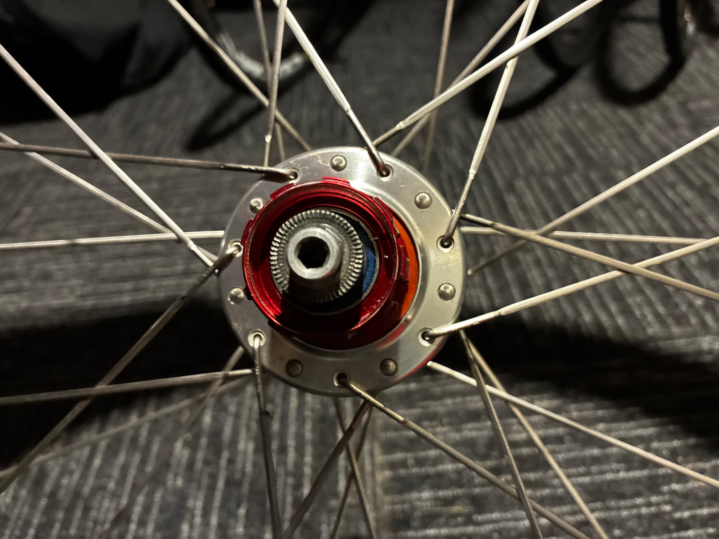Zipp 404 - 10 Spd Carbon Tubs