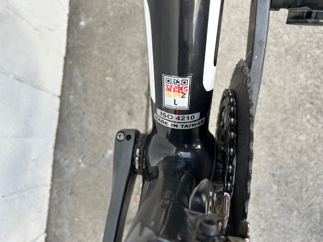 Focus Izalco Max (11 Speed Full Dura Ace) with Speed Max Carbon Wheels - Medium/Large