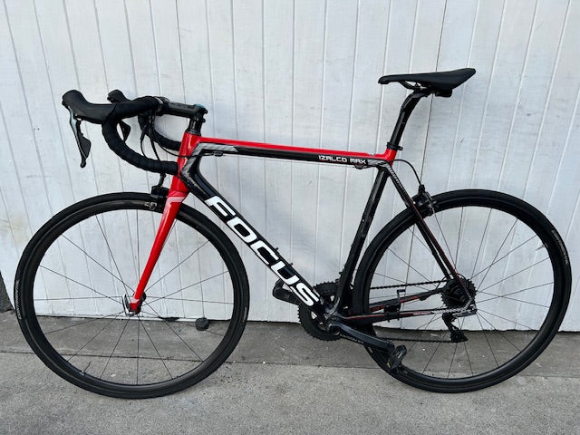 Focus Izalco Max (11 Speed Full Dura Ace) with Speed Max Carbon Wheels - Medium/Large