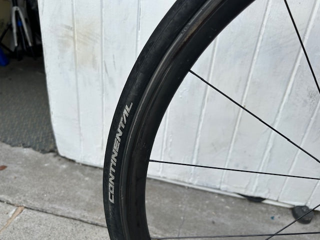 Focus Izalco Max (11 Speed Full Dura Ace) with Speed Max Carbon Wheels - Medium/Large