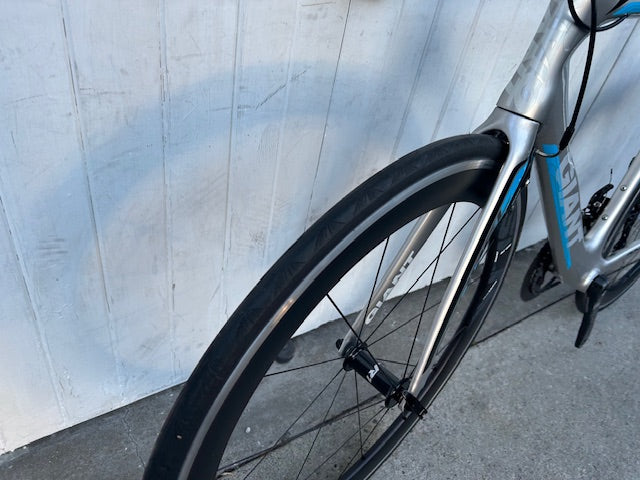 Giant Propel Advanced (11 Spd Ultegra) - Medium/Large
