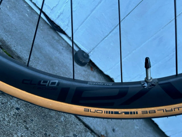 Specialized Tarmac SL5 DISC with Carbon Wheels (11 Spd Ultegra) - Medium