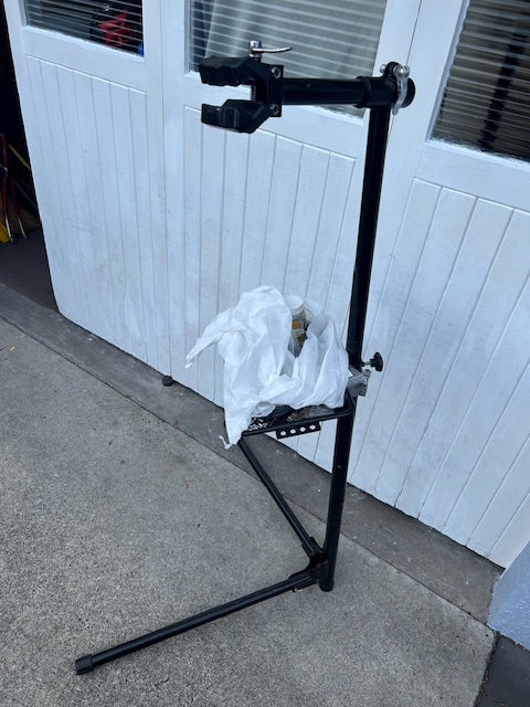 Torpedo7 - Bike Repair Stand