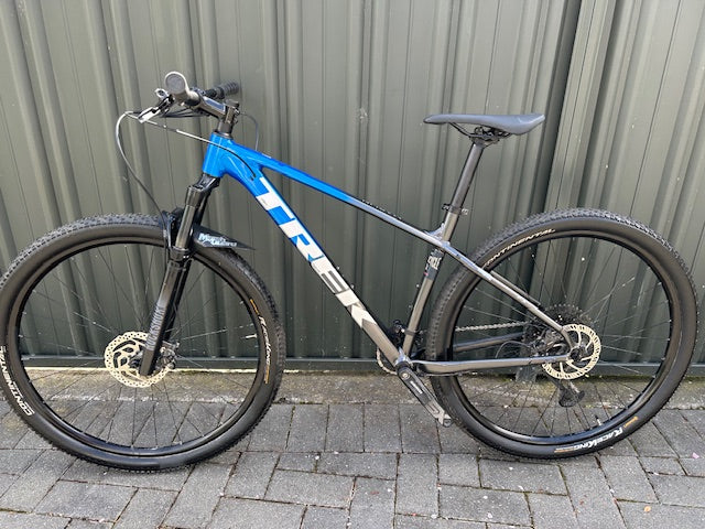 Trek Marlin 8 29" DISC (SRAM GX 12 Spd) MTB - M/L - PICK UP HAWKES BAY