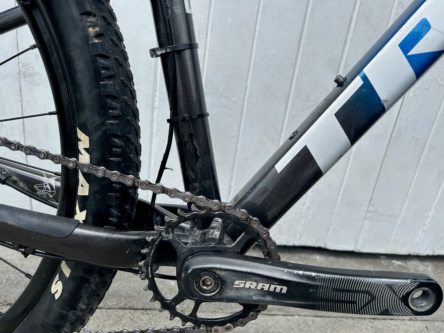 Trek Marlin 8 27.5" DISC (SRAM SX 12 Spd) MTB - Xtra Small
