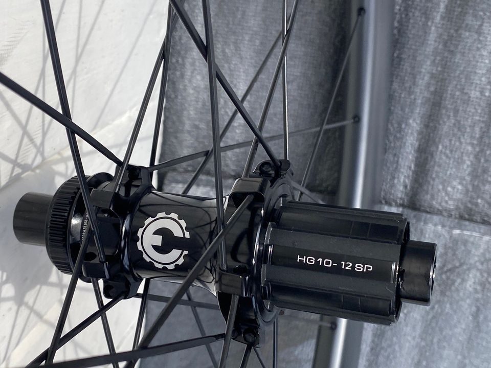 Elitewheels Carbon Clincher ENT DISC Wheelset - 11 Speed IN STOCK
