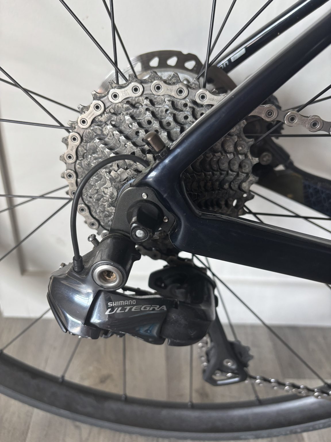Specialized Ruby Carbon DISC (11 Spd Di2) - Small (PICK UP TAURANGA)