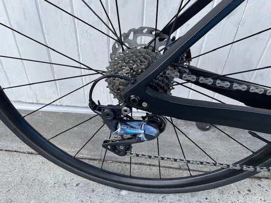 Light Carbon Aero Road DISC (11 Speed Ultegra) - Medium/Large 56cm