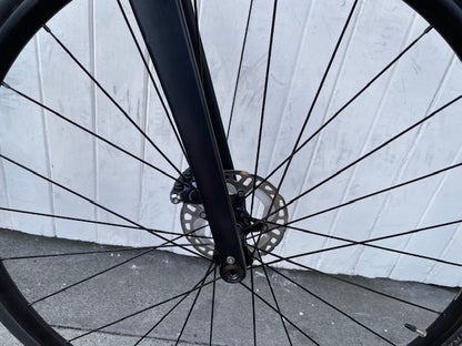 Light Carbon Aero Road DISC (11 Speed Ultegra) - Medium/Large 56cm