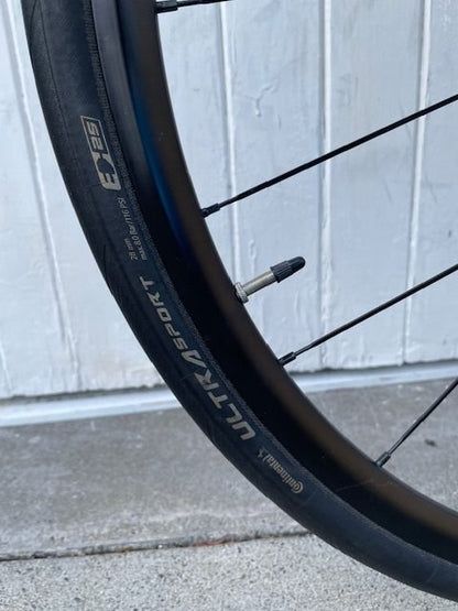 Light Carbon Aero Road DISC (11 Speed Ultegra) - Medium/Large 56cm