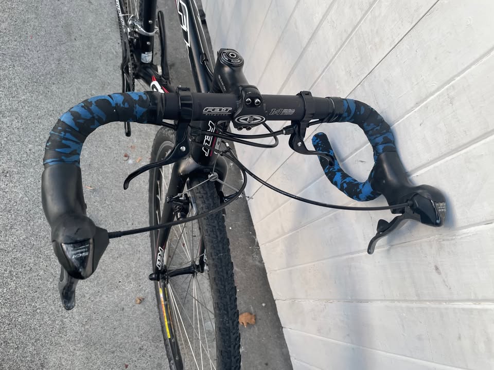 Felt F1X Cyclocross/Gravel (10 Spd 105/Deore) - Small/Medium