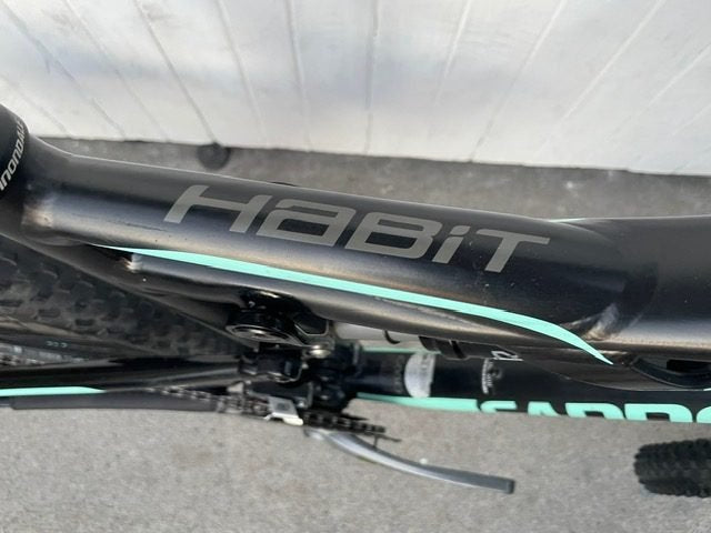 Cannondale Habit Full Sus 27.5" MTB - Medium