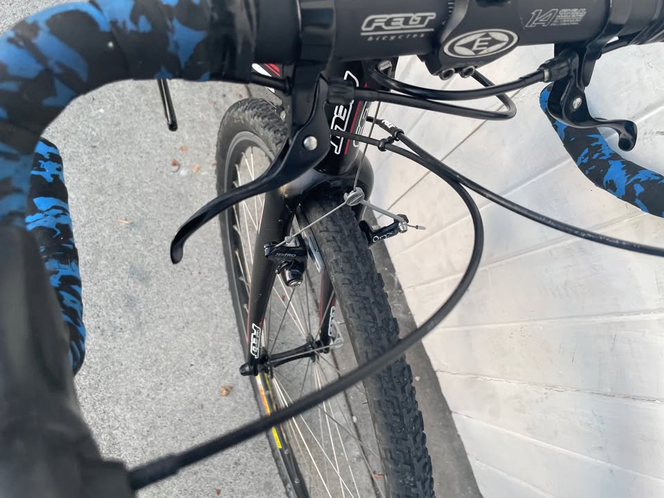 Felt F1X Cyclocross/Gravel (10 Spd 105/Deore) - Small/Medium