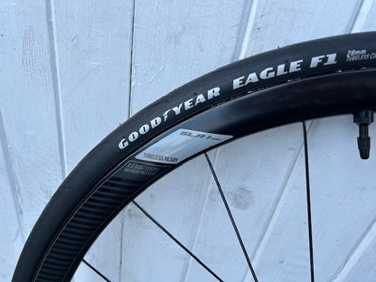 Giant SLR One 30mm TLR Carbon DISC wheelset (11 Speed)