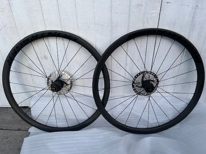 Bontrager Aeolus Elite DISC 35mm Carbon Wheelset - 11 Spd