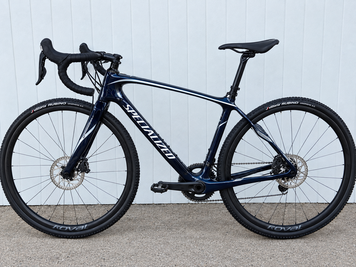 Specialized Ruby Carbon DISC (11 Spd Di2) - Small (PICK UP TAURANGA)