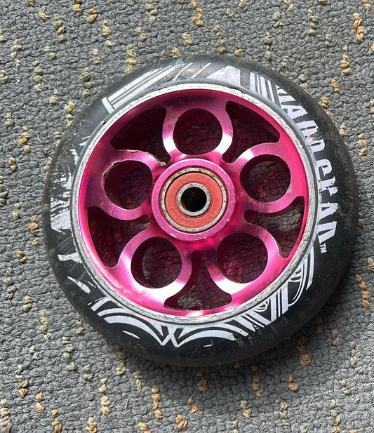 Scooter wheel