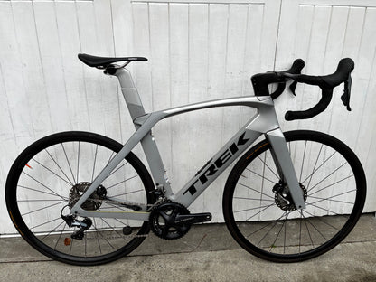 Trek Madone SLR 6 DISC (11 Spd Ultegra) - XL