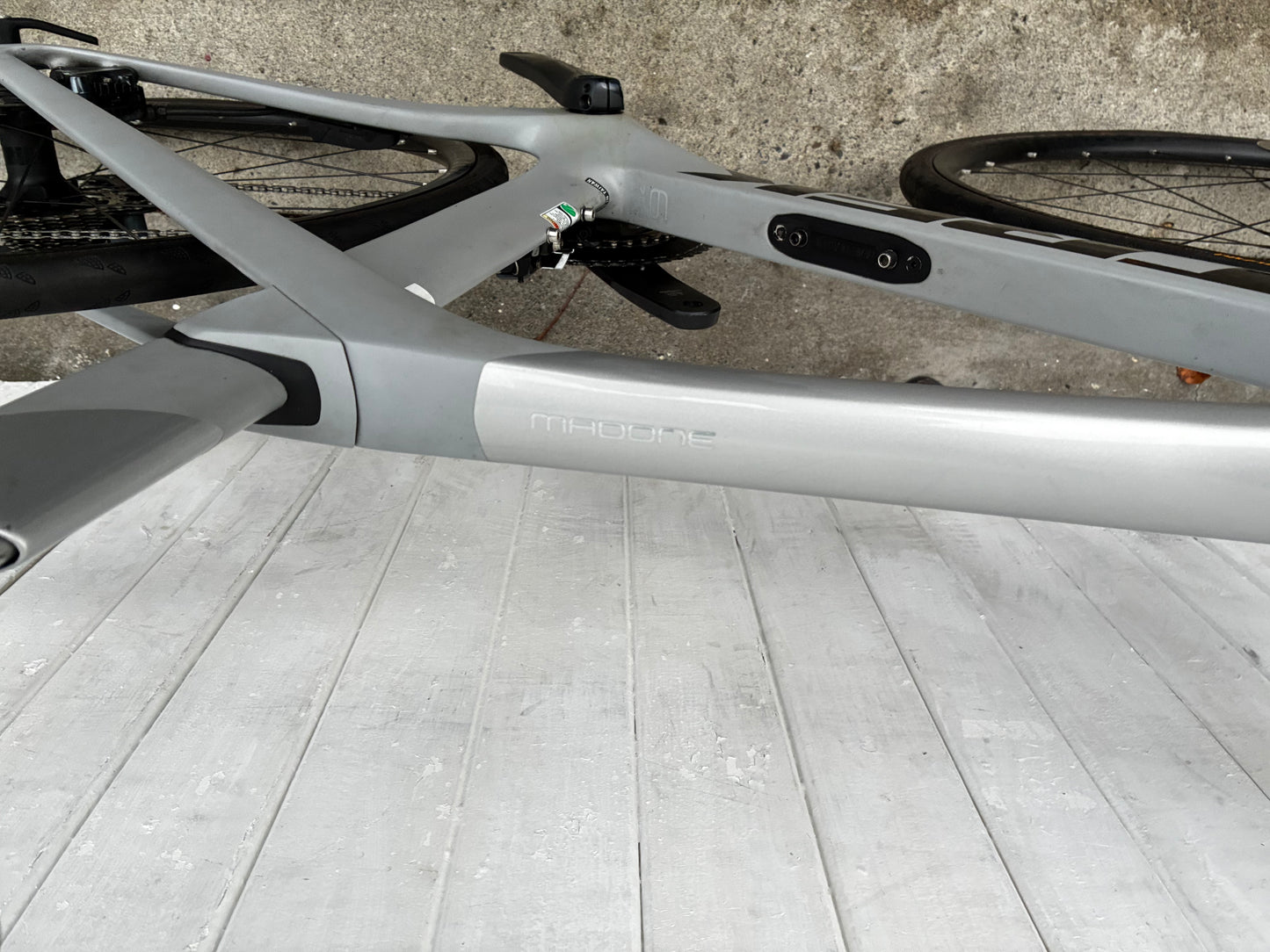 Trek Madone SLR 6 DISC (11 Spd Ultegra) - XL