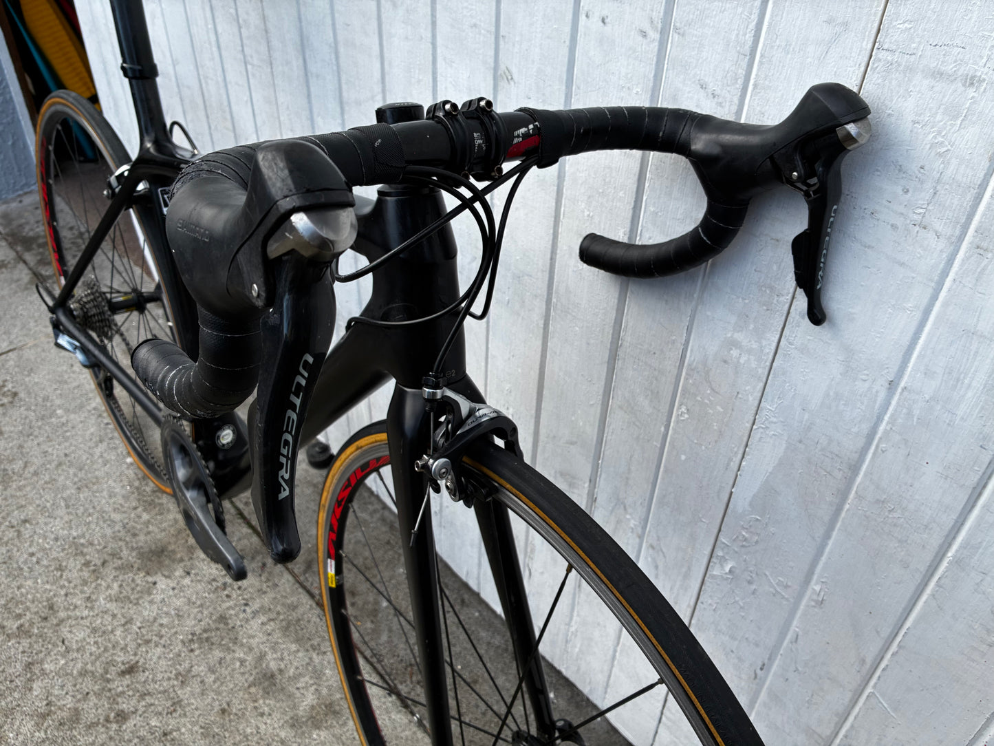 Trek Emonda SL6 (11 Spd Ultegra) - S/M