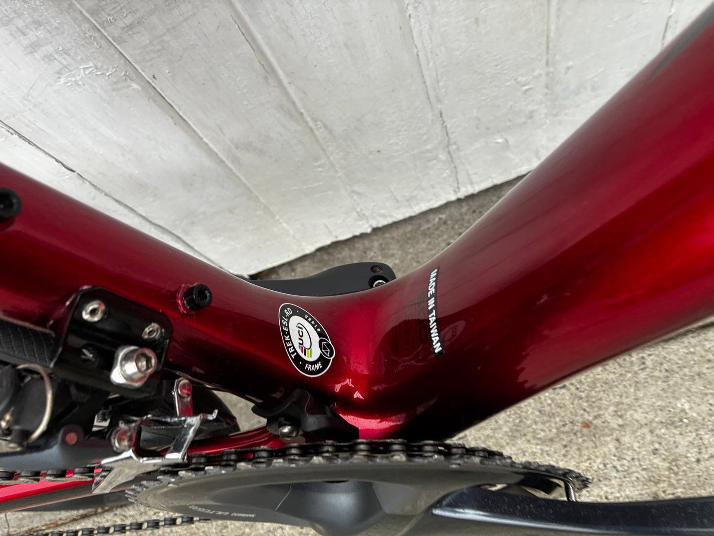 Trek Emonda DISC SL6 (11 Spd Ultegra) - S/M