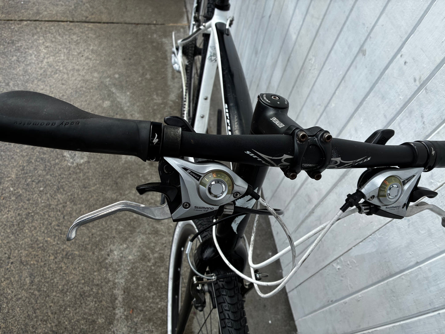 Specialized Sirrus Gravel - Medium