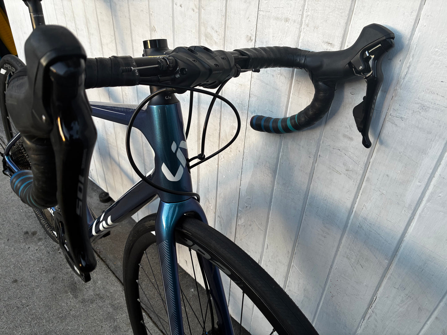 Giant/Liv Avail DISC (11 Spd 105) - Small