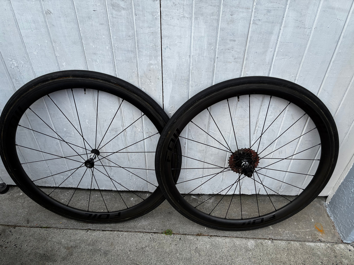 Foil 40mm Carbon Tub Wheelset - 11 Speed