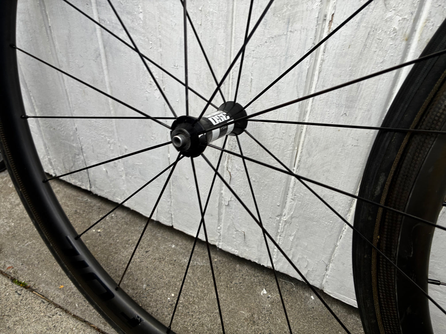 Foil 40mm Carbon Tub Wheelset - 11 Speed