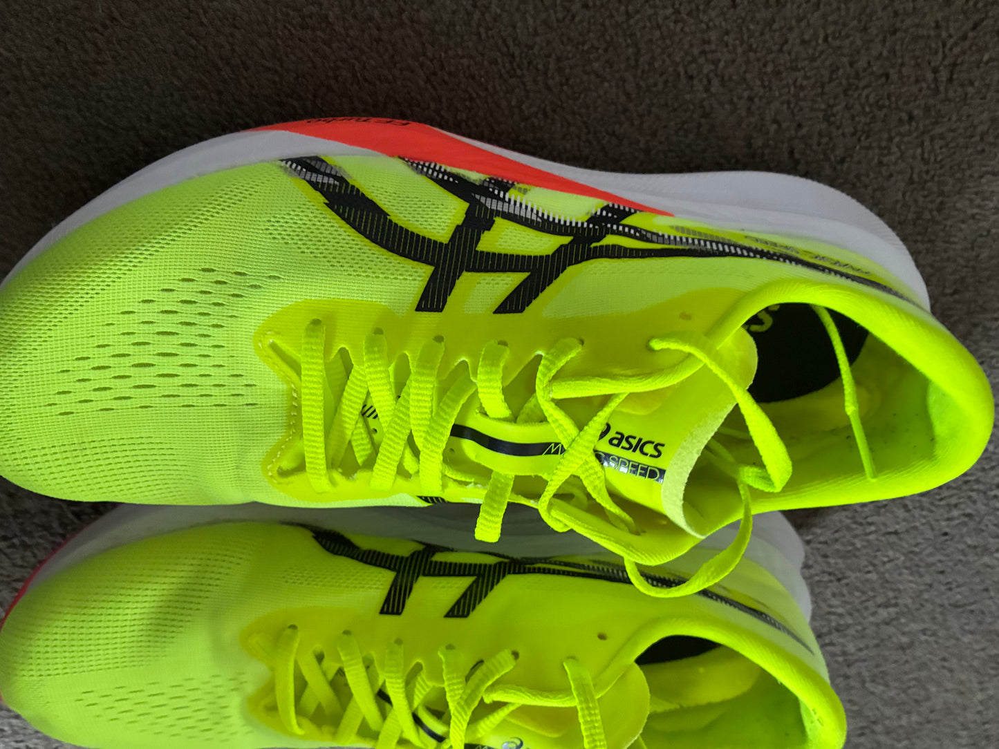 ASICS Magic Speed Carbon Running Shoes - Euro 44.5