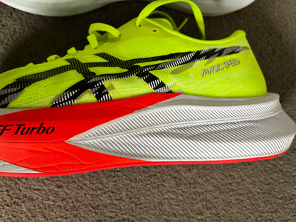 ASICS Magic Speed Carbon Running Shoes - Euro 44.5