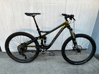 Devinci Troy Carbon 27.5 DISC MTB - Medium