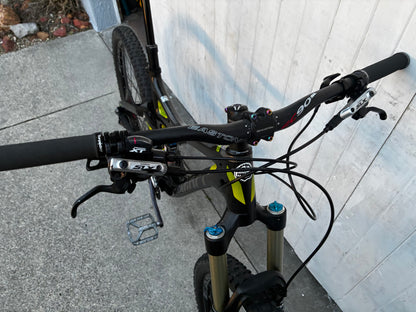 Devinci Troy Carbon 27.5 DISC MTB - Medium