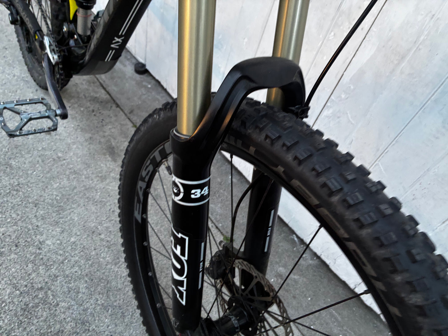 Devinci Troy Carbon 27.5 DISC MTB - Medium