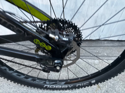 Devinci Troy Carbon 27.5 DISC MTB - Medium