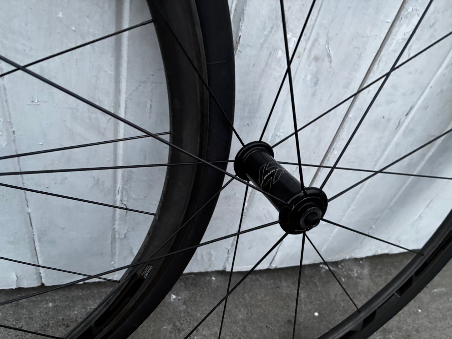 Giant SLR 30mm Carbon Clincher Wheelset - 11 Spd