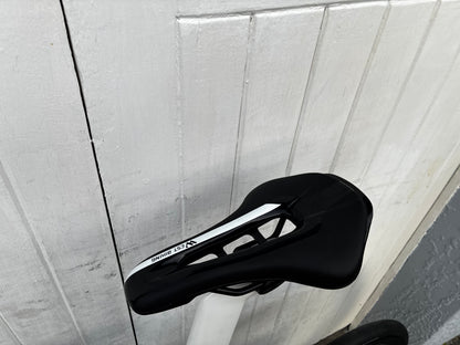 Trek Madone Speed Gen 6 DISC (11 Spd Ultegra) - Large