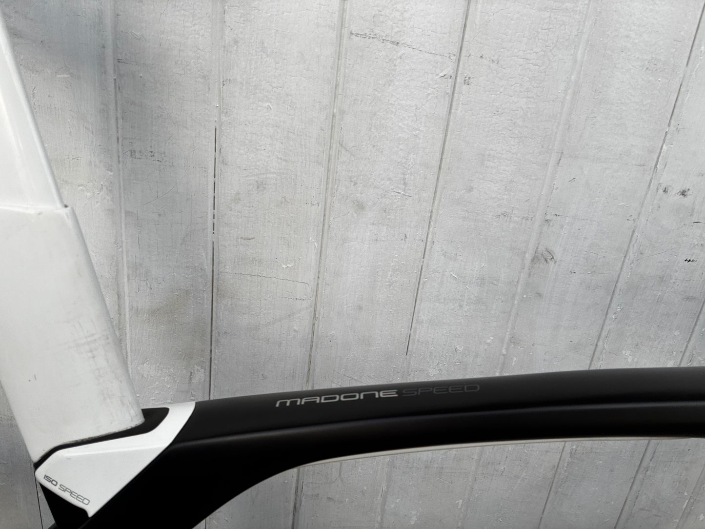 Trek Madone Speed Gen 6 DISC (11 Spd Ultegra) - Large
