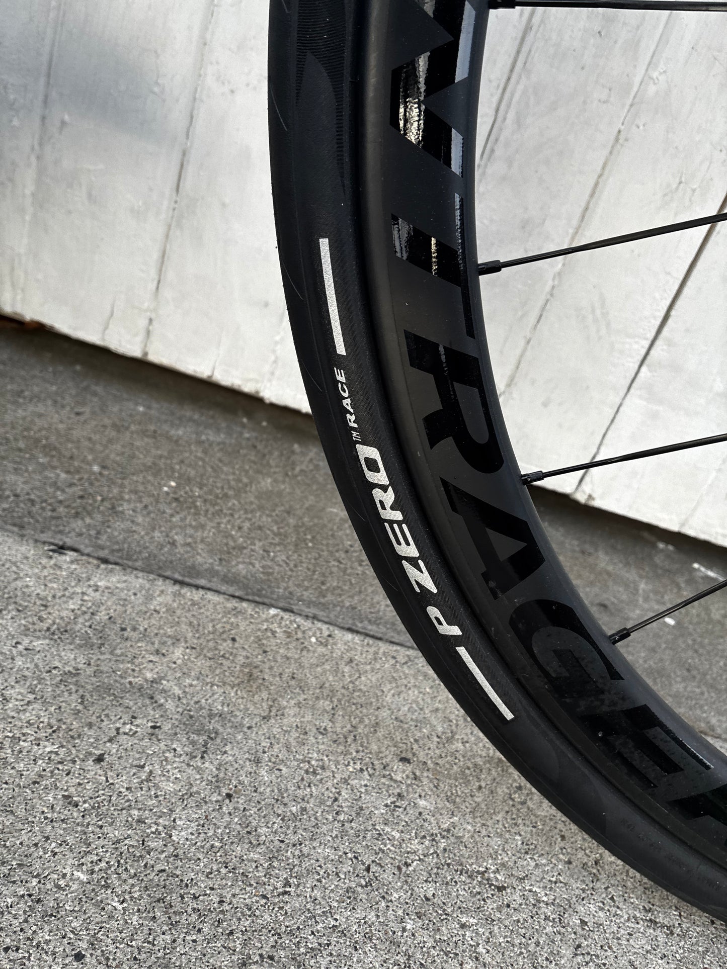 Trek Madone Speed Gen 6 DISC (11 Spd Ultegra) - Large