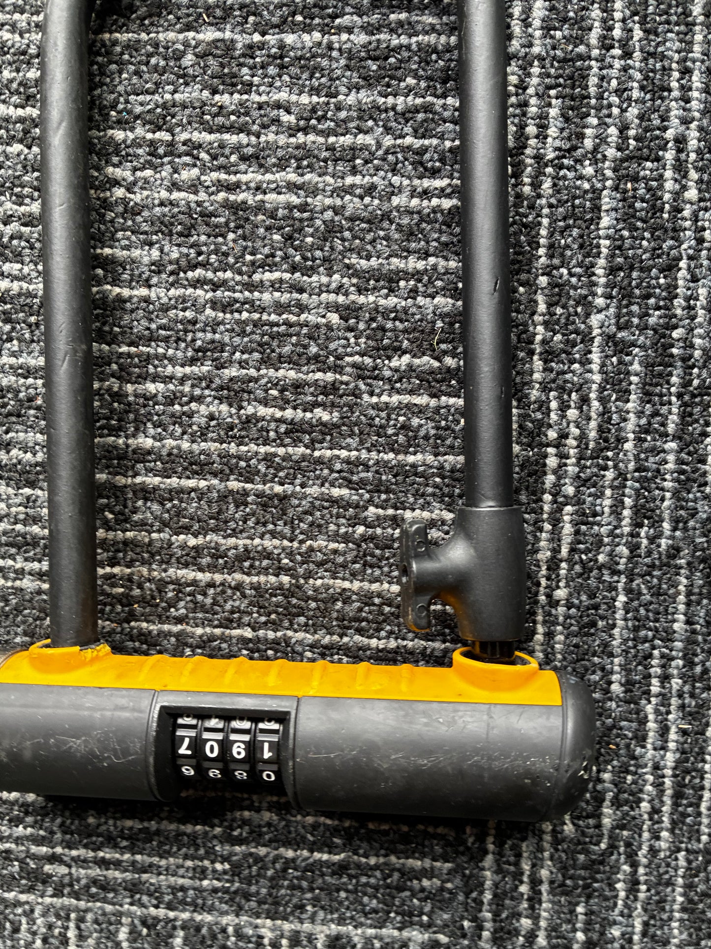 On Guard U-lock combo bike lock