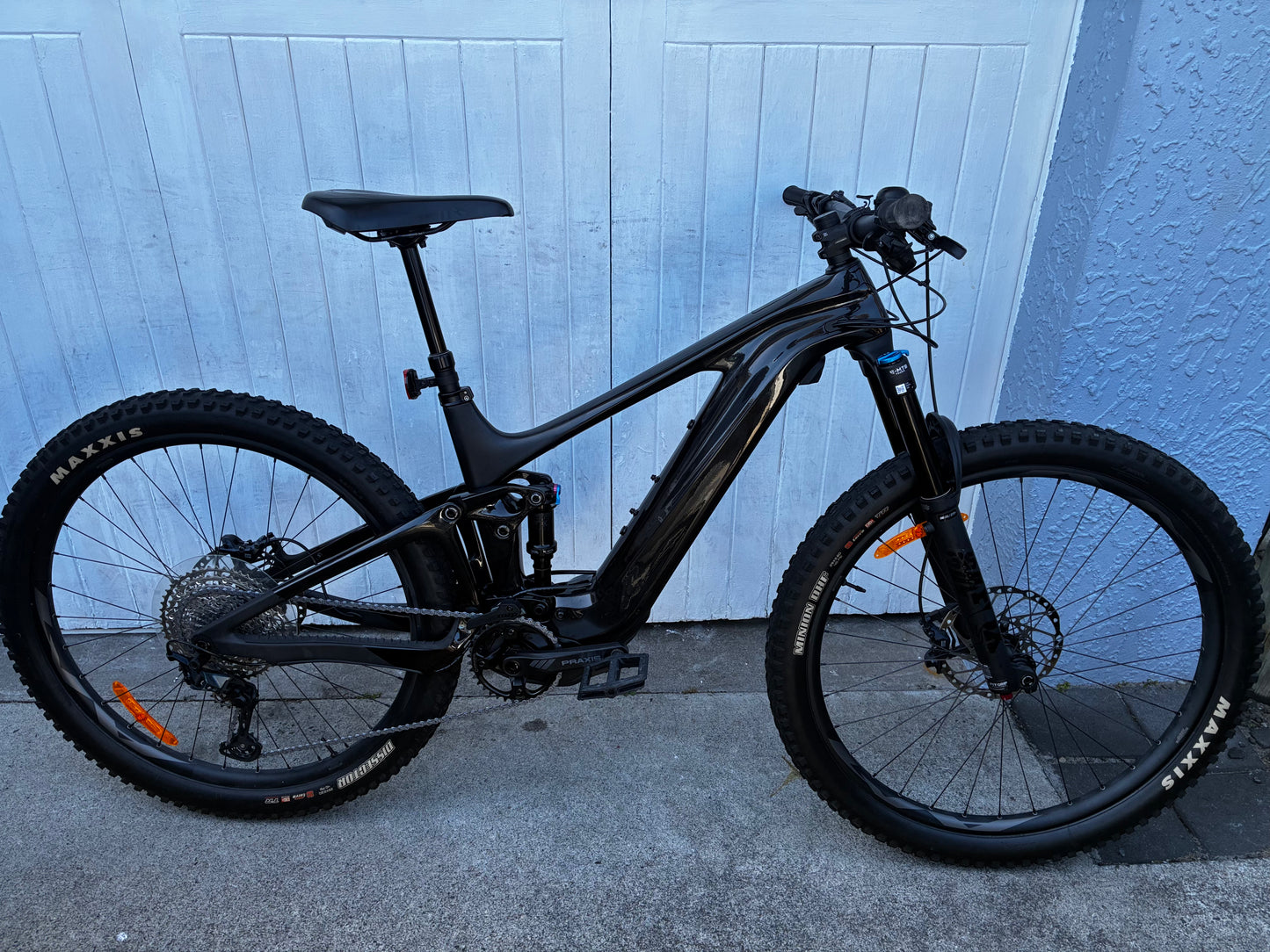 Giant Trance X Carbon E+2 E-Bike 29” DISC MTB - Medium (PICK UP TAUPŌ)