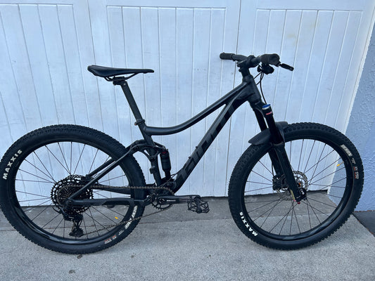 Giant Stance 2 27.5 MTB DISC - XS/ Small